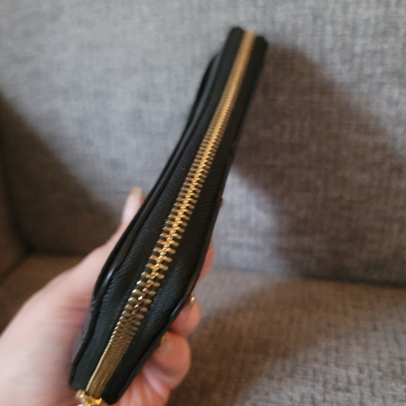 Kate Spade New York Reese Park Lindsey Wallet in Black - Picture 12 of 16